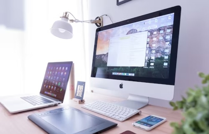What are the features of airSlate?