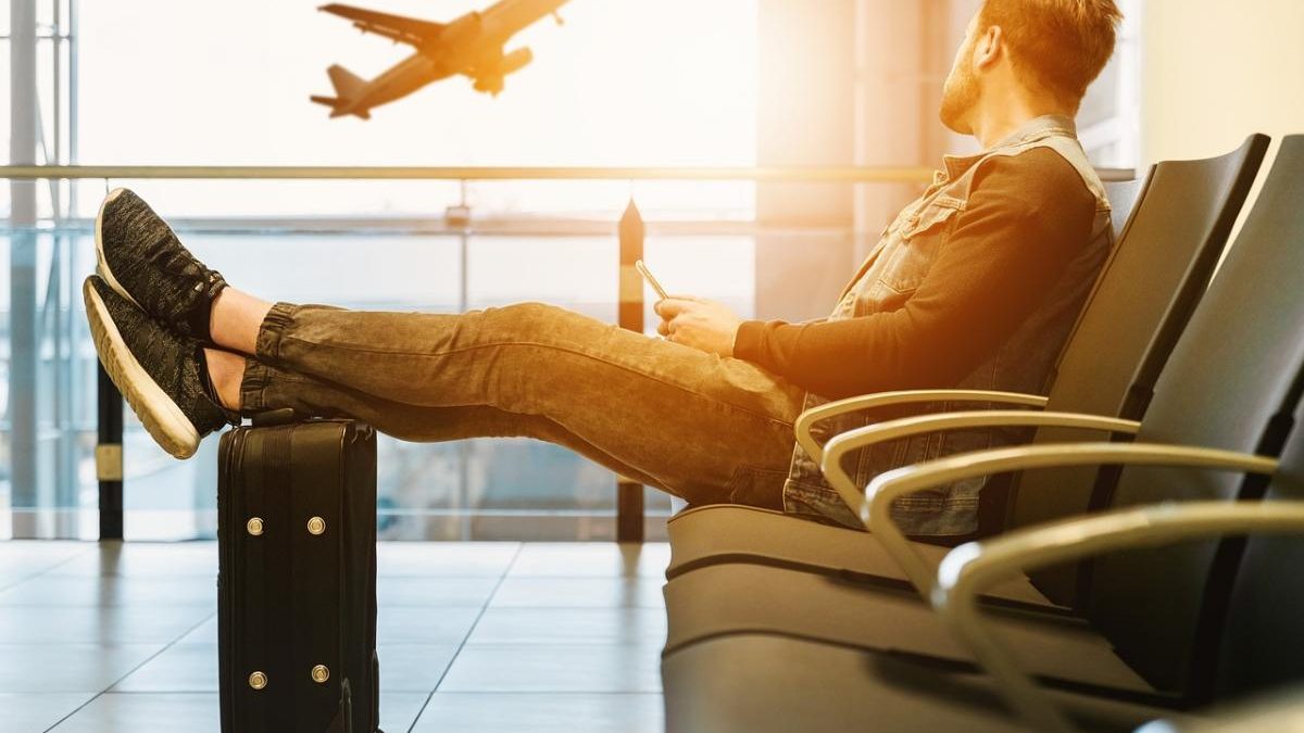 rajkotupdates.news : covid explosion on flight from italy