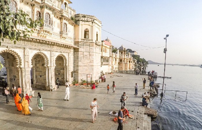 bagore ki haveli haveli opp. gangaur ghat near hotel ashoka haveli pichola Udaipur rajasthan